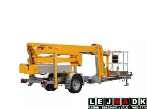 Lej en 18 meter knæk-arm trailer lift omme