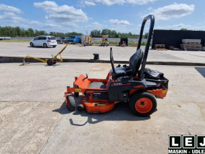 Lej en Kubota Zero Turn Plæneklipper Z122R