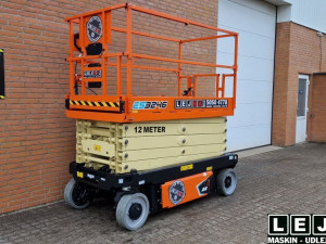 lej Saxlift 12 meter JLG ES3246 bred