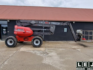 Lej en 20 Meter Diesel Bomlift Manitou 200ATJ 4x4