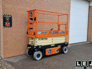 udlejes Saxlift 10 meter JLG 2632es smal