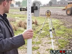 Lej en nivellerings laser GEO Fennel